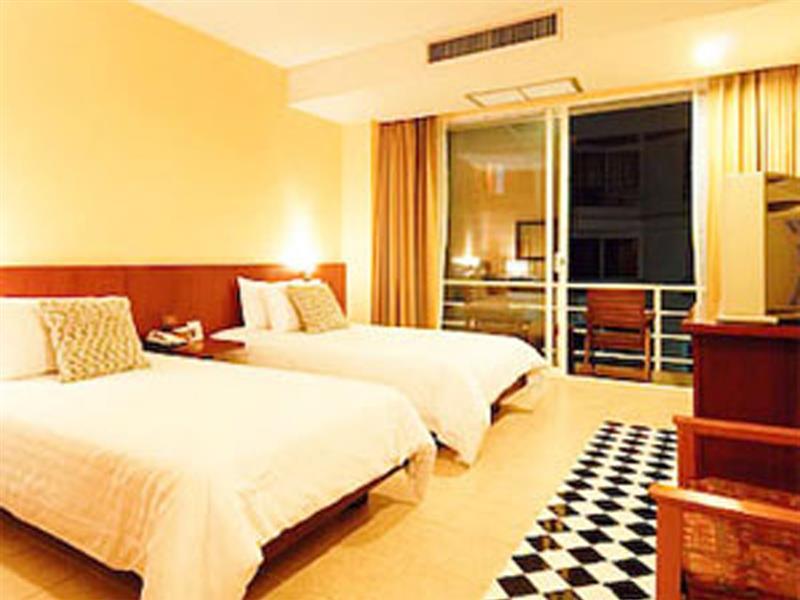 Baboona Beachfront Living Pattaya Buitenkant foto