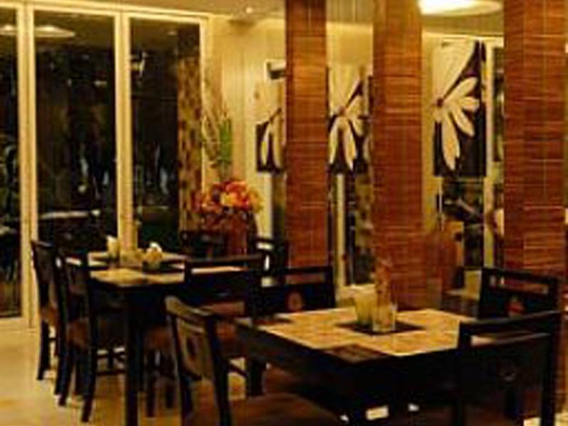 Baboona Beachfront Living Pattaya Buitenkant foto