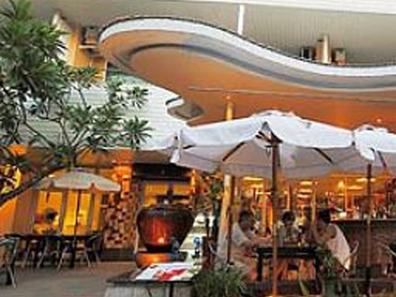Baboona Beachfront Living Pattaya Buitenkant foto