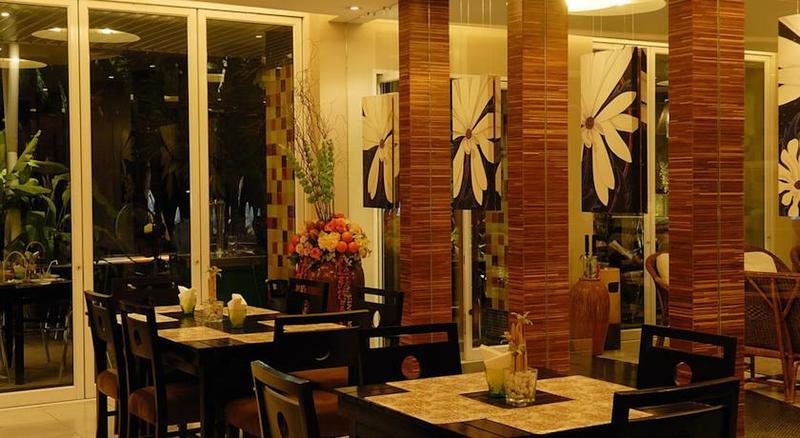 Baboona Beachfront Living Pattaya Buitenkant foto